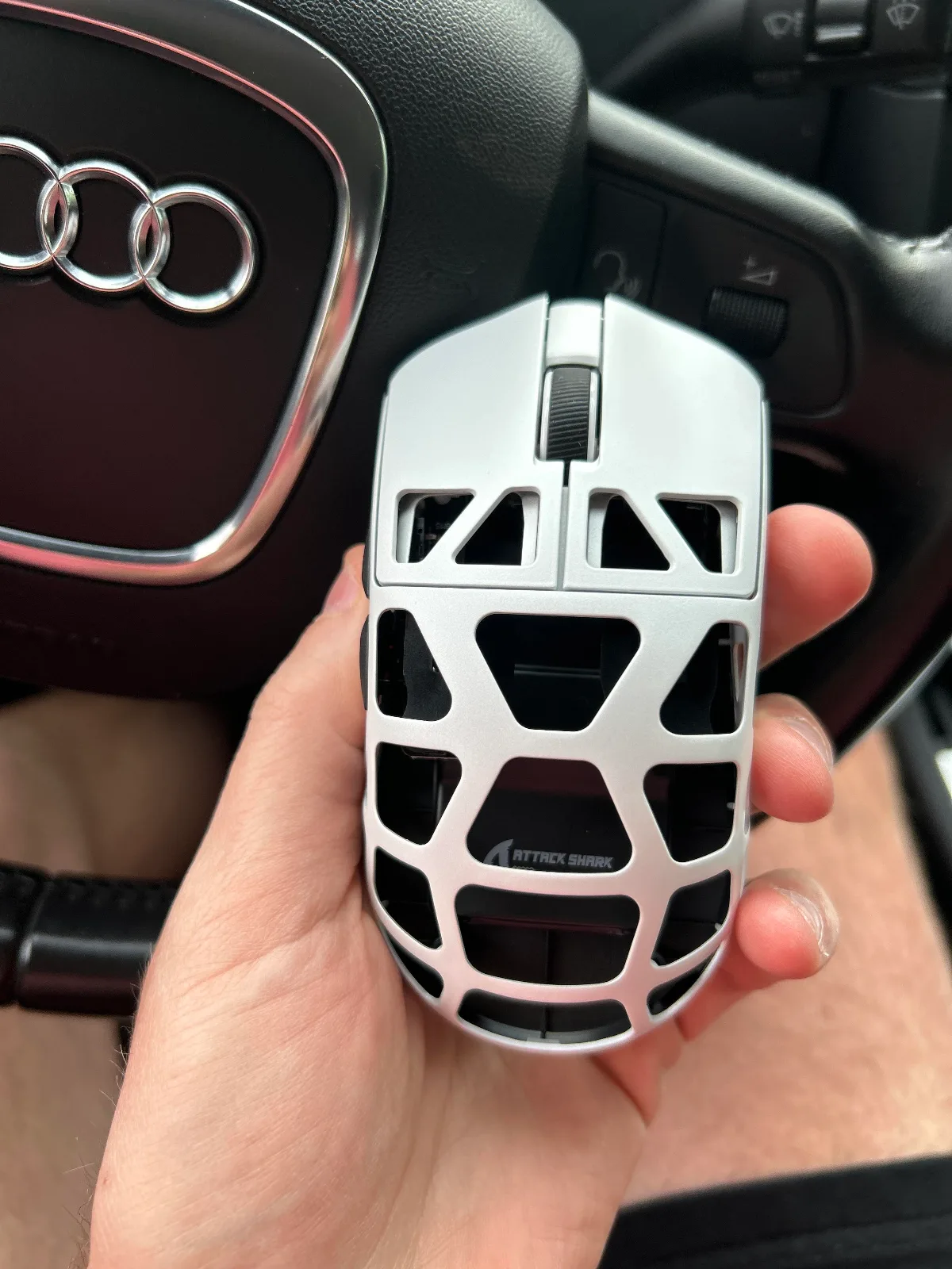 ATTACK SHARK R3 WHITE